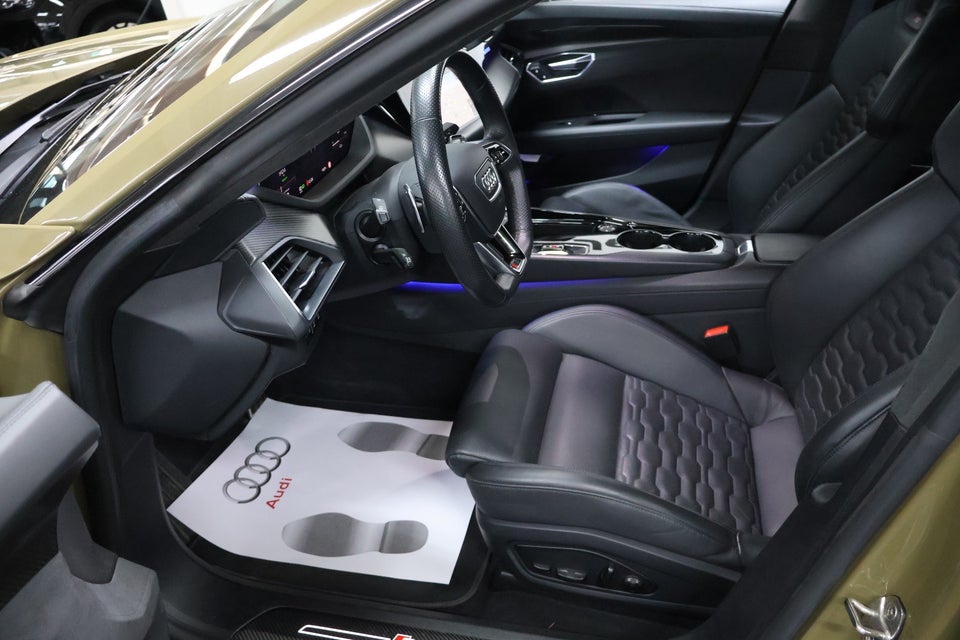 Audi RS e-tron GT quattro 4d