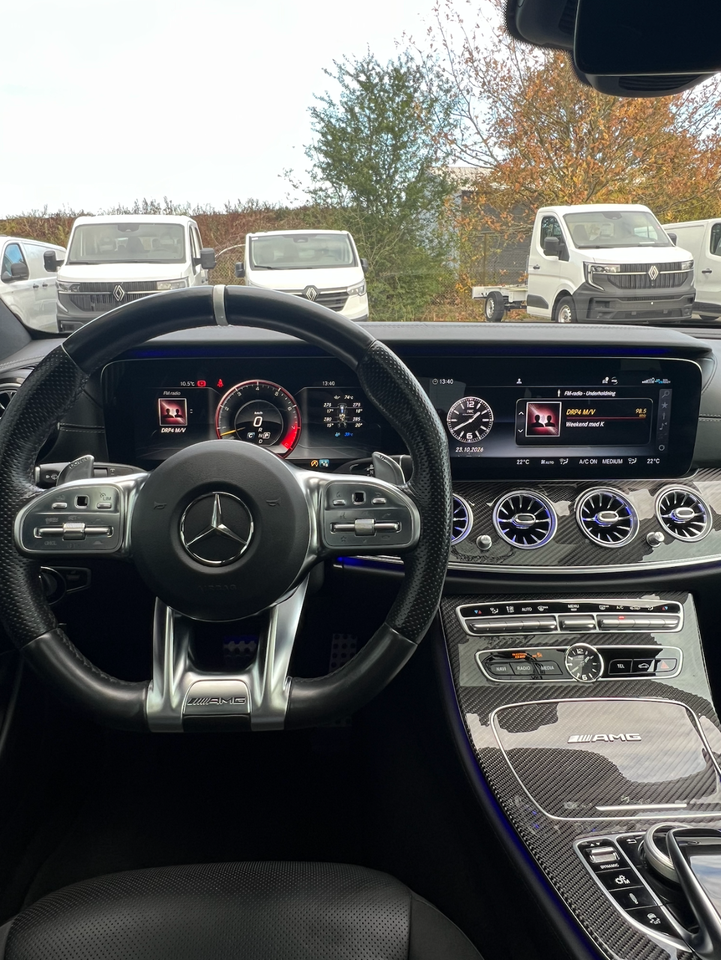 Mercedes E63 4,0 AMG stc. aut. 4Matic+ 5d