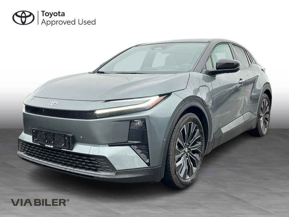 Toyota C-HR+ 77 Executive AWD 5d