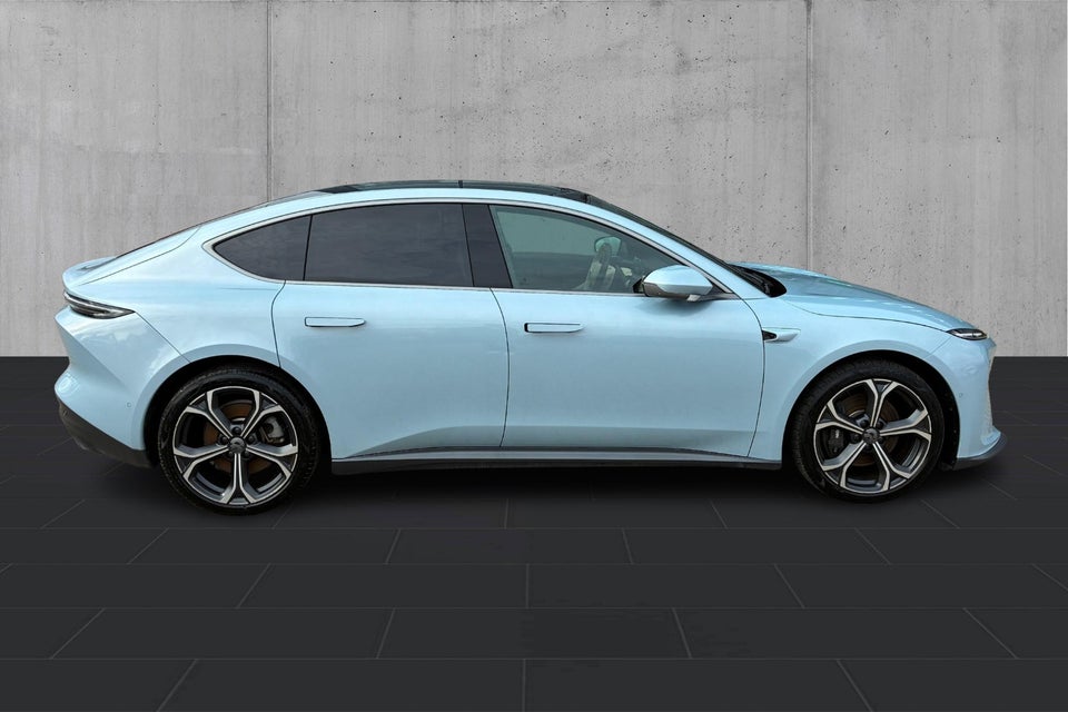 NIO ET5 100 Long Range 4d