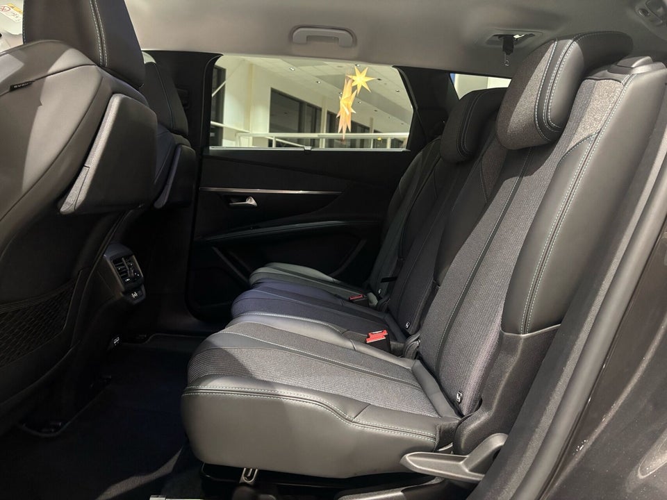 Peugeot 5008 1,5 BlueHDi 130 Allure Pack EAT8 7prs 5d