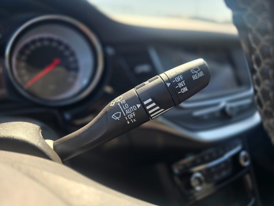 Opel Astra 1,2 T 110 Edition 5d