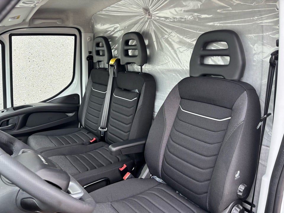 Iveco Daily 3,0 35S18 4100mm Alukasse m/lift AG8