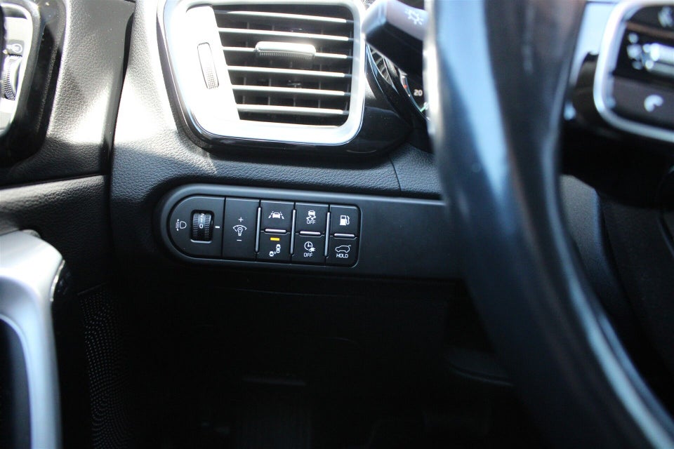 Kia Ceed 1,6 PHEV Upgrade SW DCT 5d