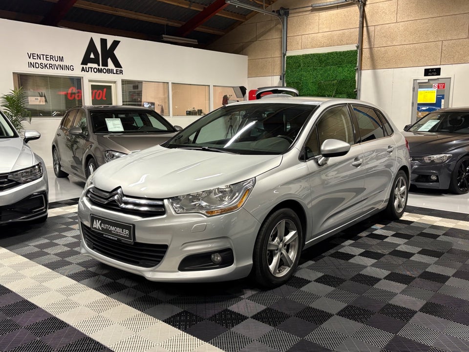 Citroën C4 1,6 e-HDi 112 Seduction E6G 5d