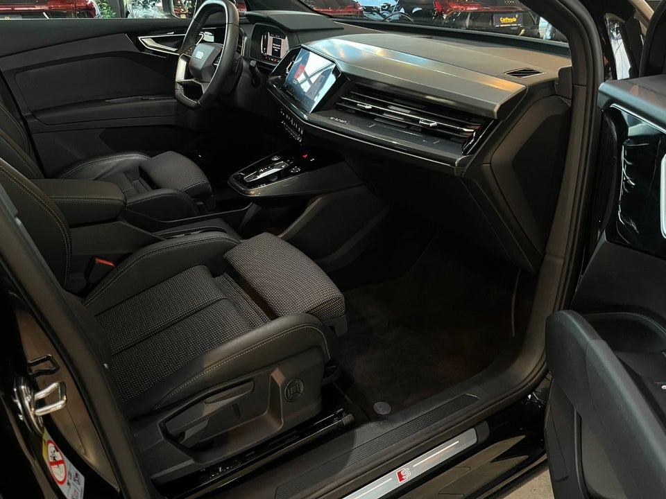 Audi Q4 e-tron 45 S-line 5d