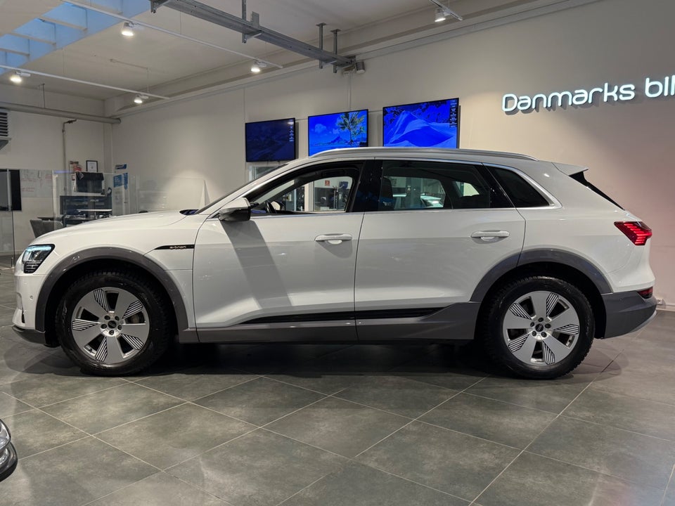 Audi e-tron 55 quattro 5d