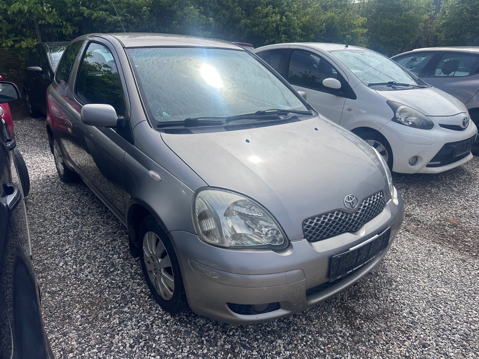 Toyota Yaris 1,3 Blue 3d