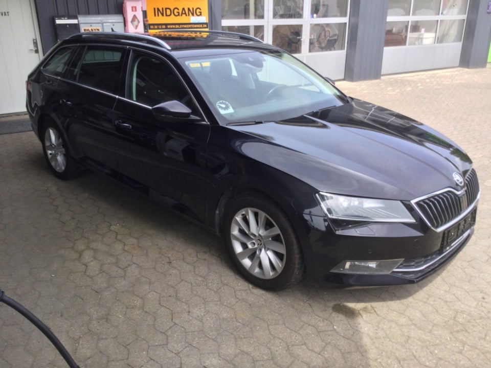 Skoda Superb 2,0 TDi 150 Style Combi DSG 5d