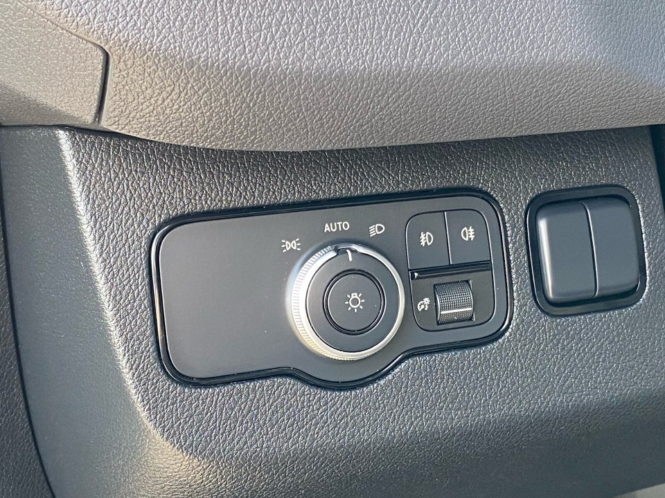 Mercedes Sprinter 215 2,0 CDi A2 Kassevogn aut. FWD