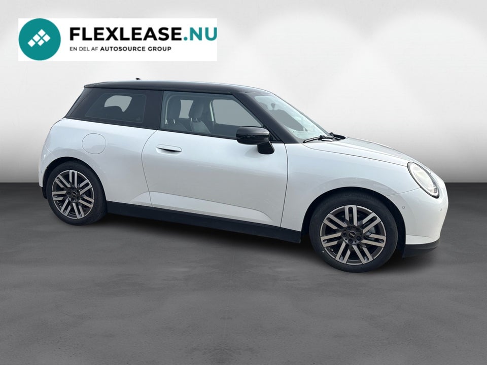 MINI Cooper E Favoured Trim M 3d