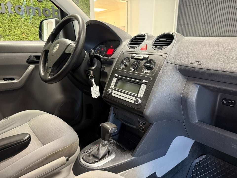 VW Caddy 1,9 TDi Life DSG 5d