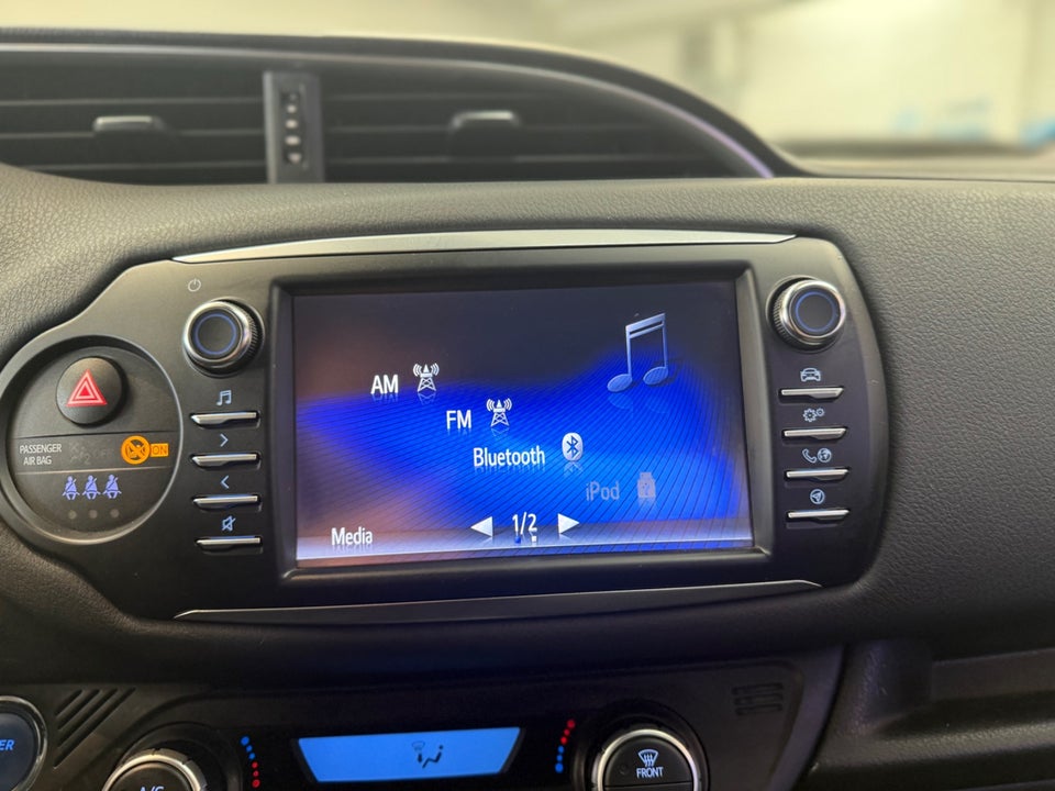 Toyota Yaris 1,5 Hybrid H3 Premium e-CVT 5d