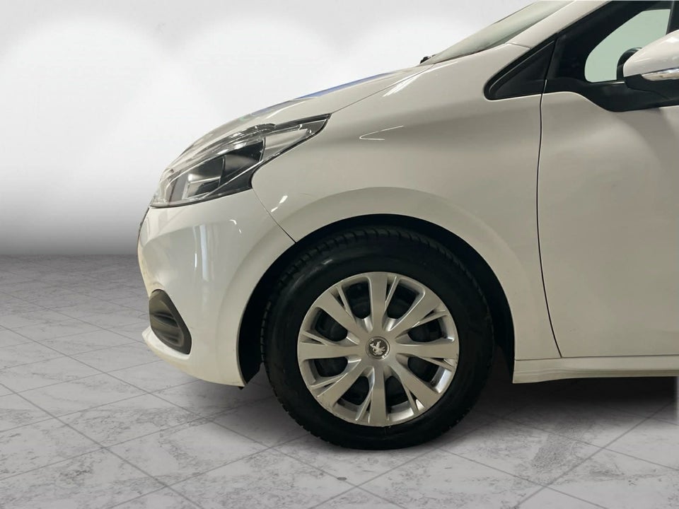 Peugeot 208 1,2 VTi 82 Active 5d