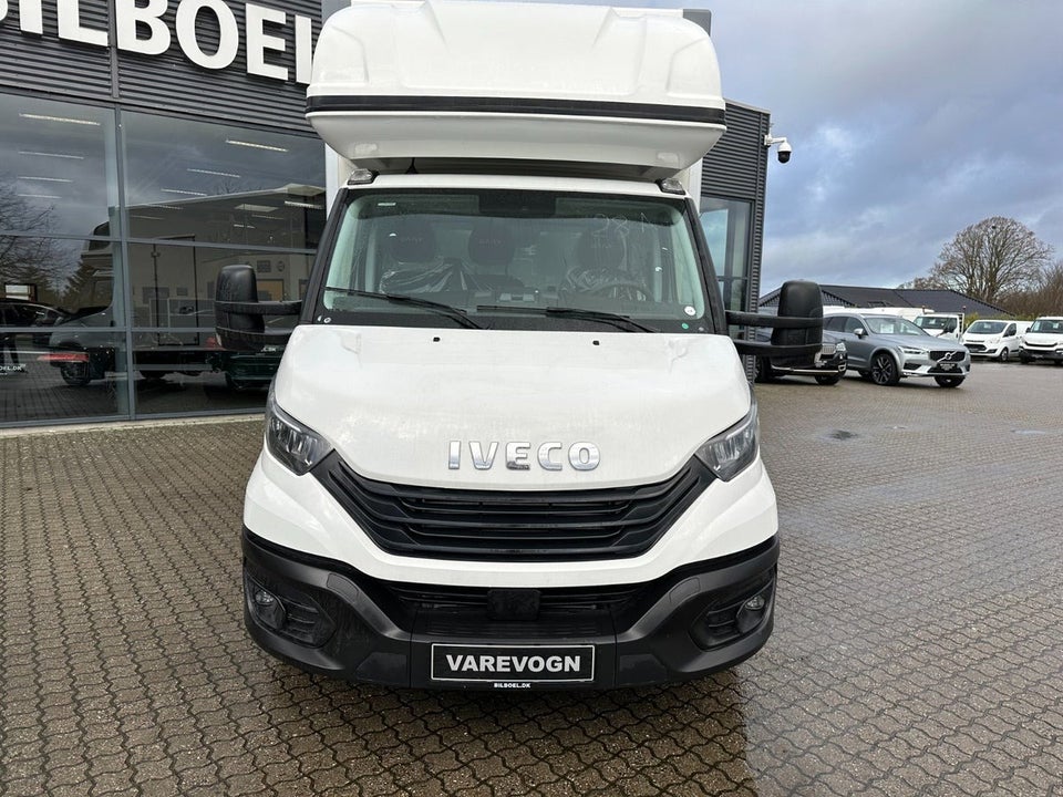 Iveco Daily 3,0 35S18 4100mm Box m/lift AG8