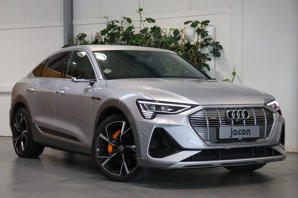 Audi e-tron 55 S-line Sportback quattro 5d