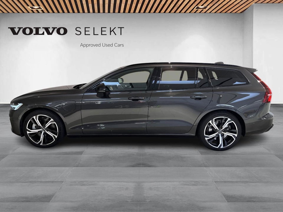 Volvo V60 2,0 T6 ReCharge Ultimate Dark aut. AWD 5d