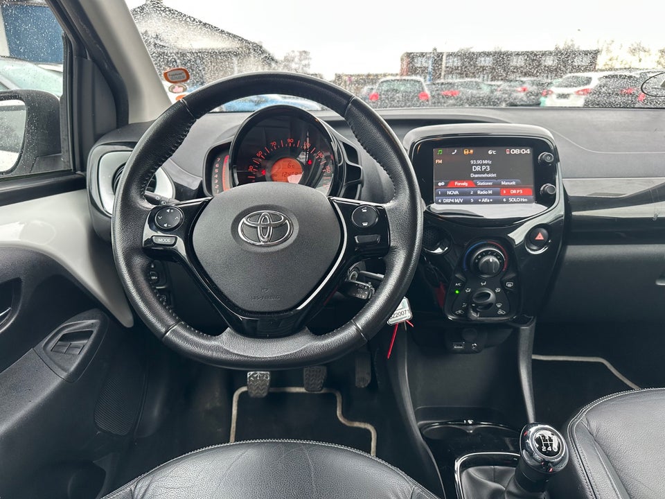 Toyota Aygo 1,0 VVT-i x-cellence 5d