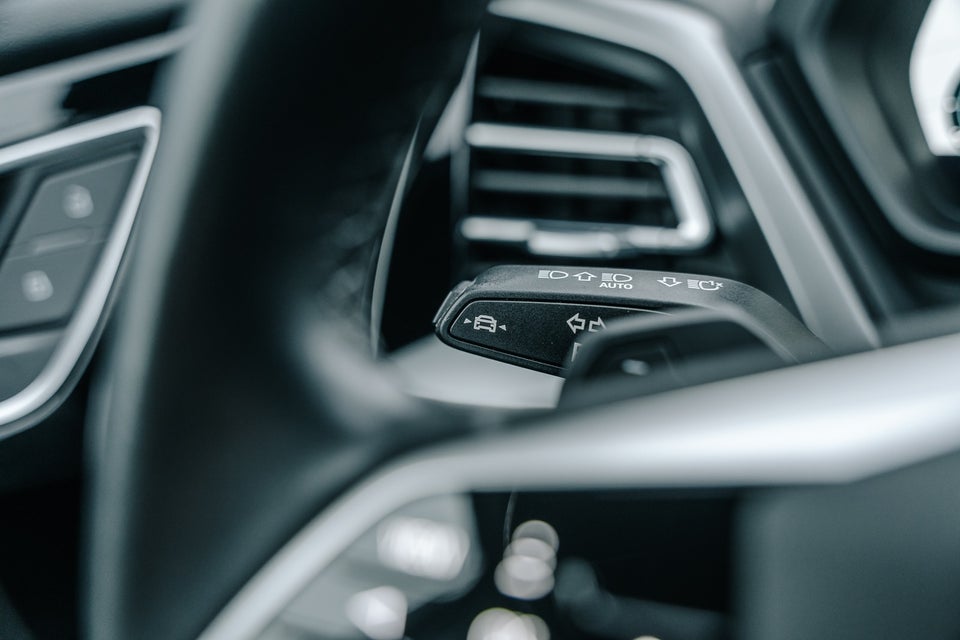 Audi Q4 e-tron 40 Advanced 5d