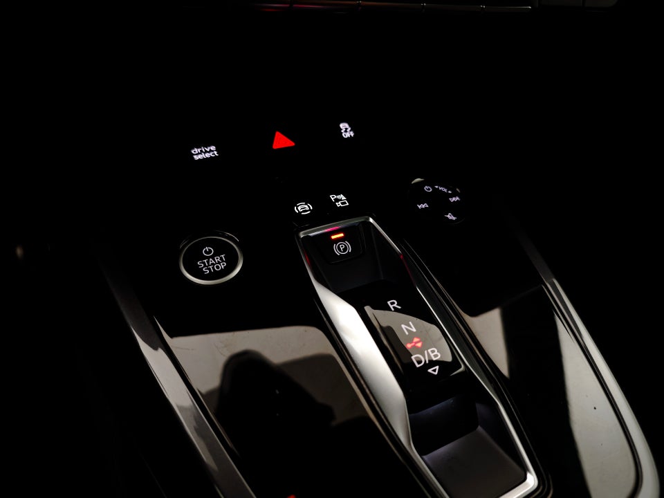 Audi Q4 e-tron 40 S-line Sportback 5d