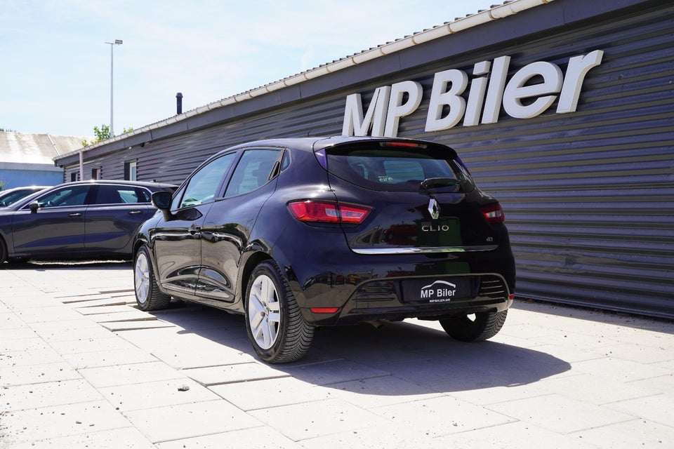 Renault Clio IV 1,5 dCi 90 Expression 5d