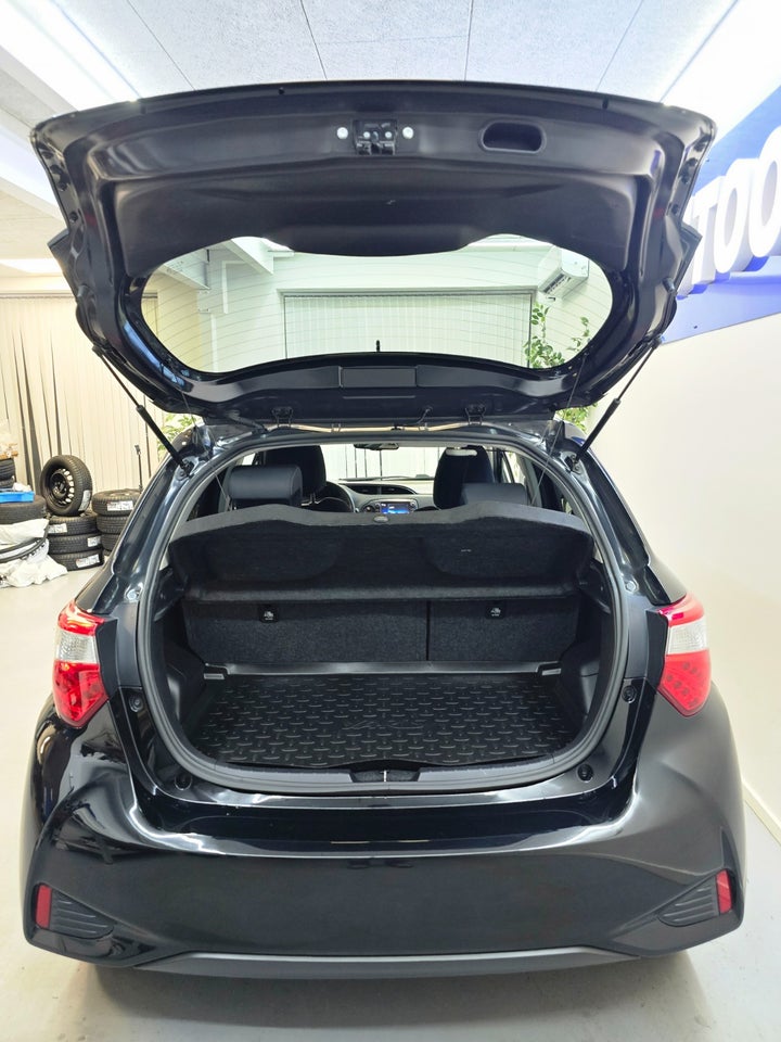 Toyota Yaris 1,5 Hybrid H3 Smart e-CVT 5d