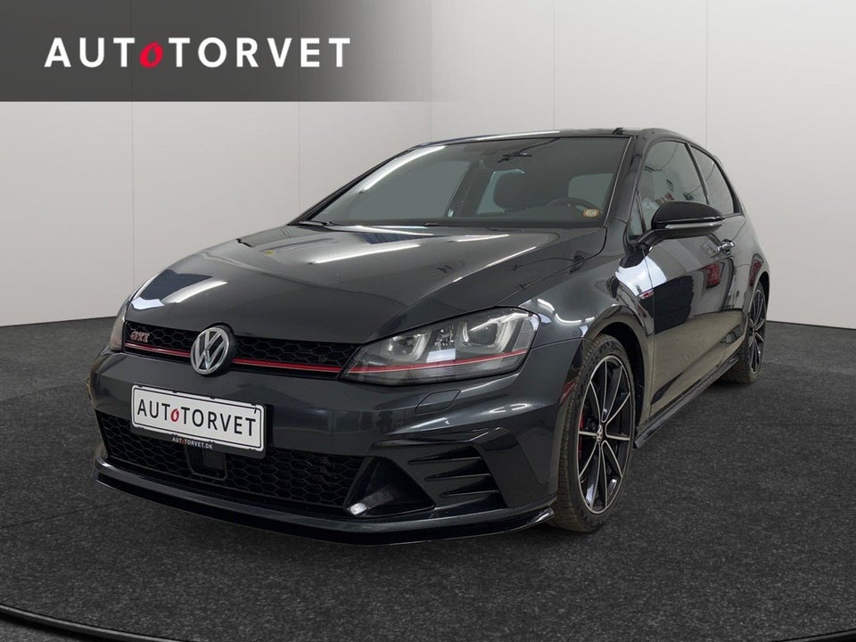 VW Golf VII 2,0 GTi Clubsport DSG Van 3d