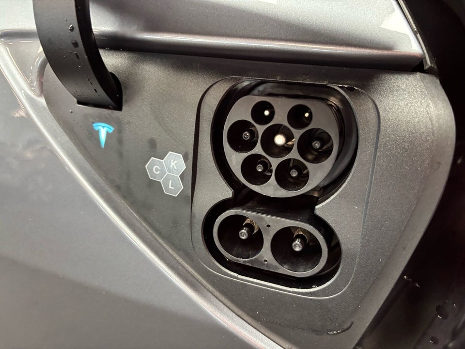 Tesla Model Y Premium Long Range RWD 5d
