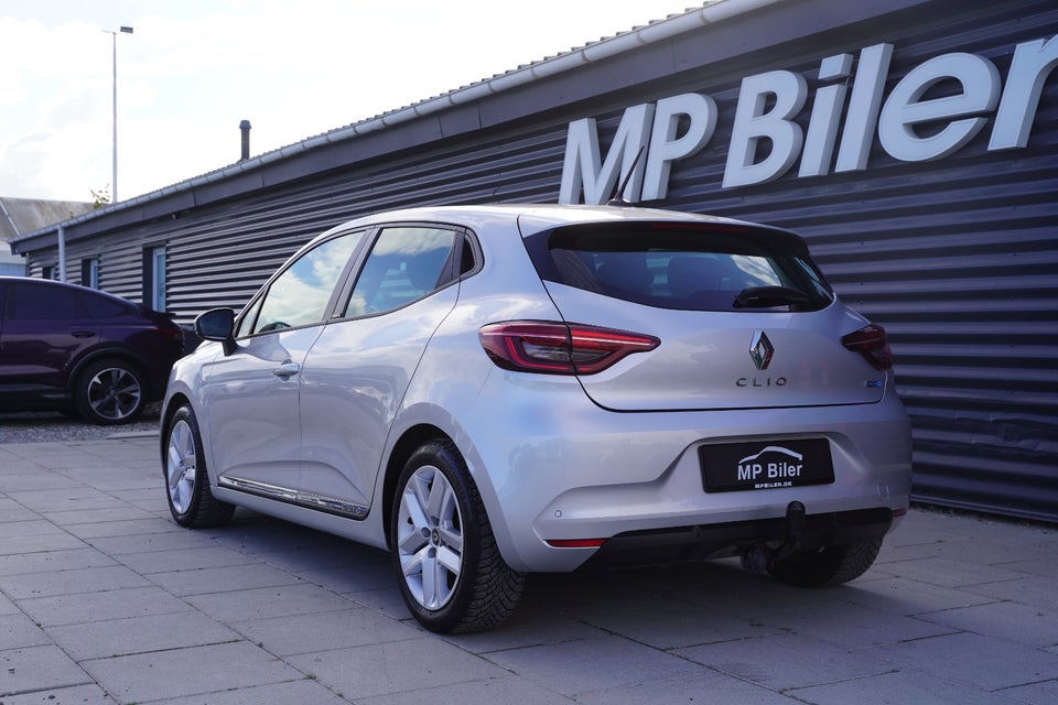 Renault Clio V 1,6 E-Tech Zen 5d