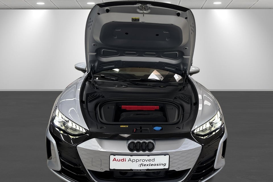 Audi e-tron GT pro quattro 4d