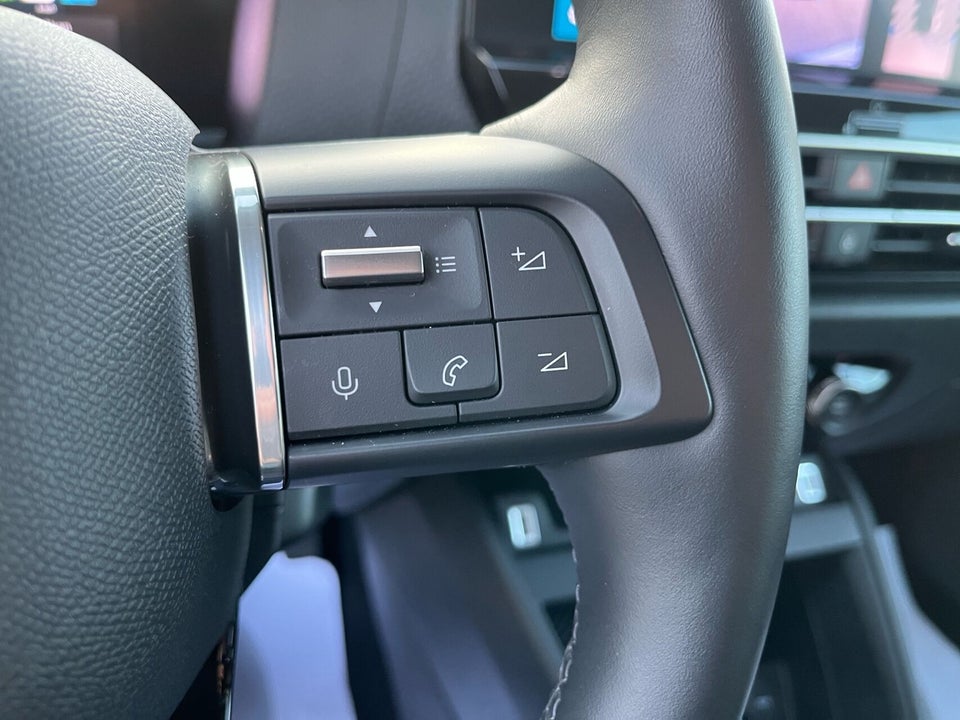 Citroën ë-C4 X 50 Shine 4d