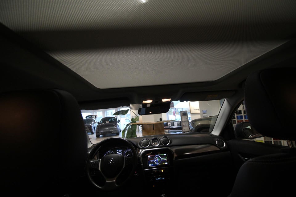 Suzuki Vitara 1,0 Boosterjet Adventure Hit 5d