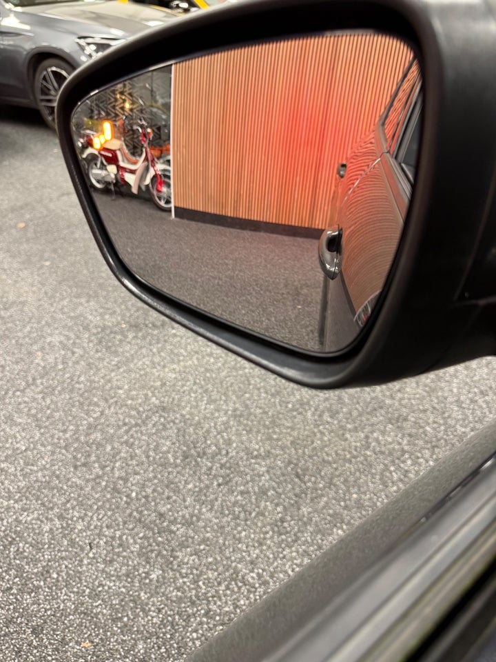 Ford Kuga 2,5 PHEV ST-Line X CVT 5d