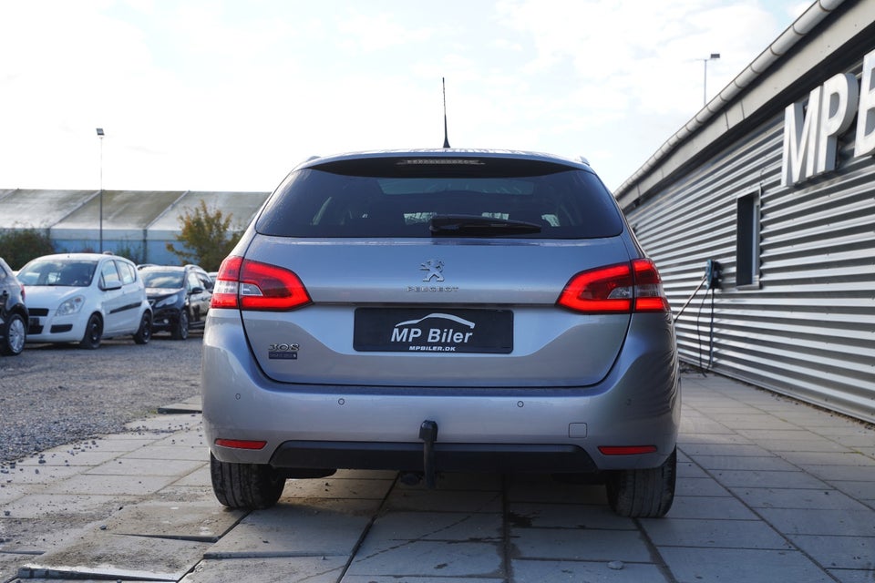 Peugeot 308 1,2 PureTech 130 Selection Sky SW 5d