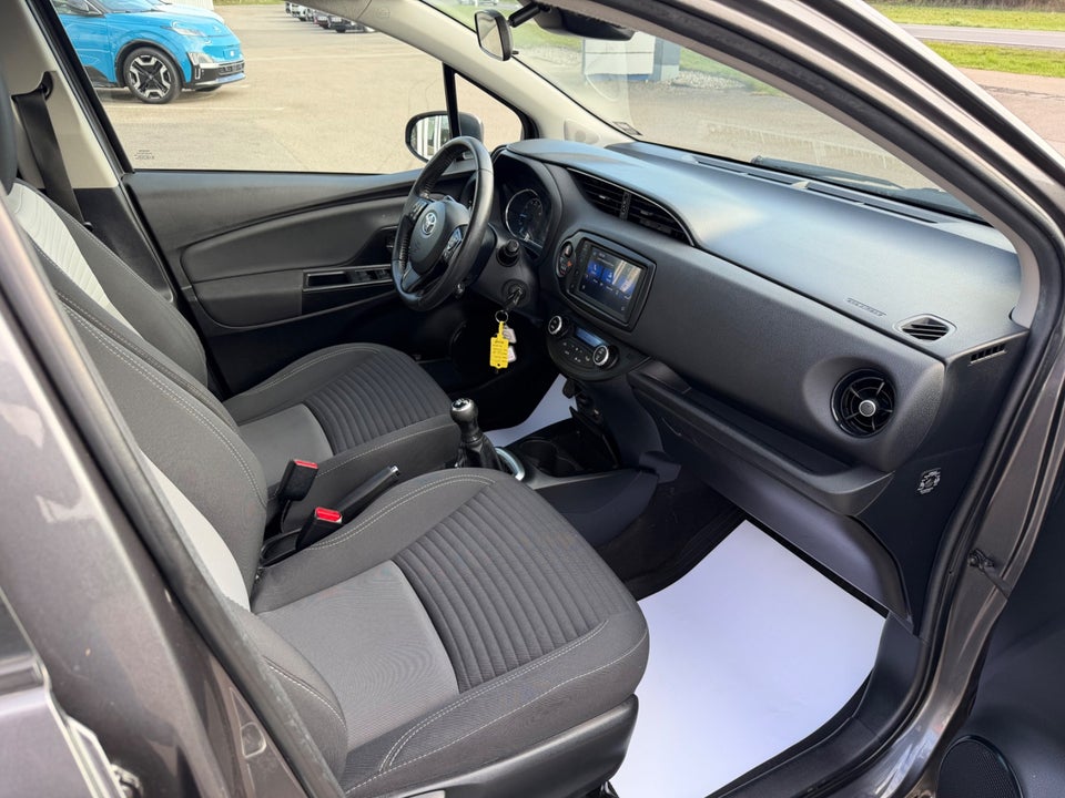 Toyota Yaris 1,0 VVT-i T3 5d