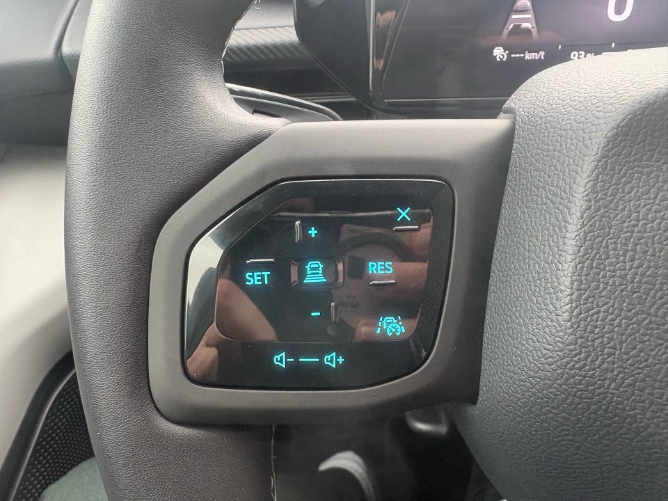 Ford Capri 77 Premium Extended Range 5d