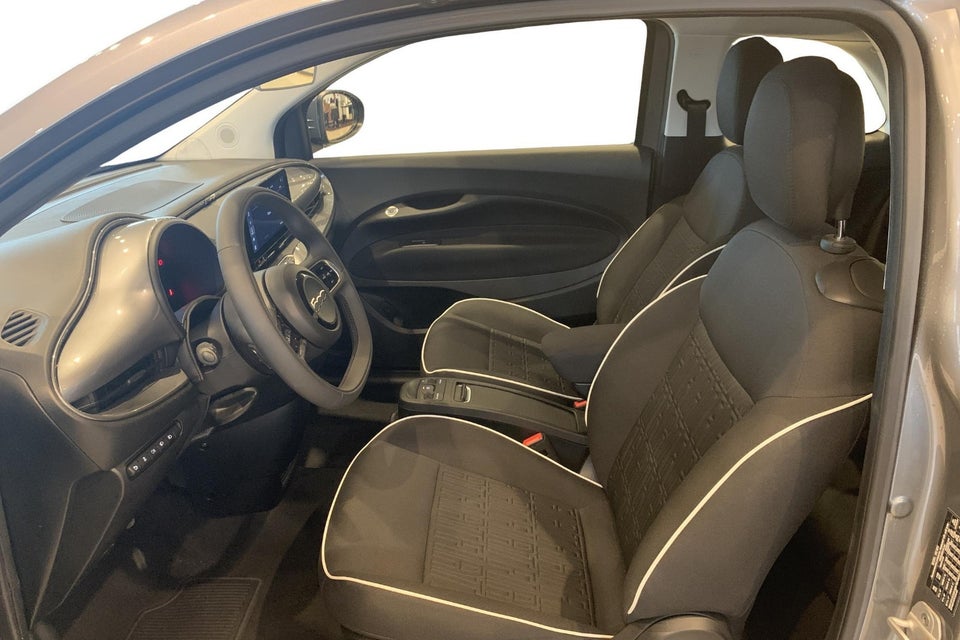 Fiat 500e 42 Icon 3d