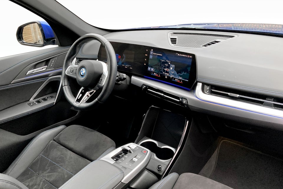 BMW iX1 xDrive30 M-Sport 5d