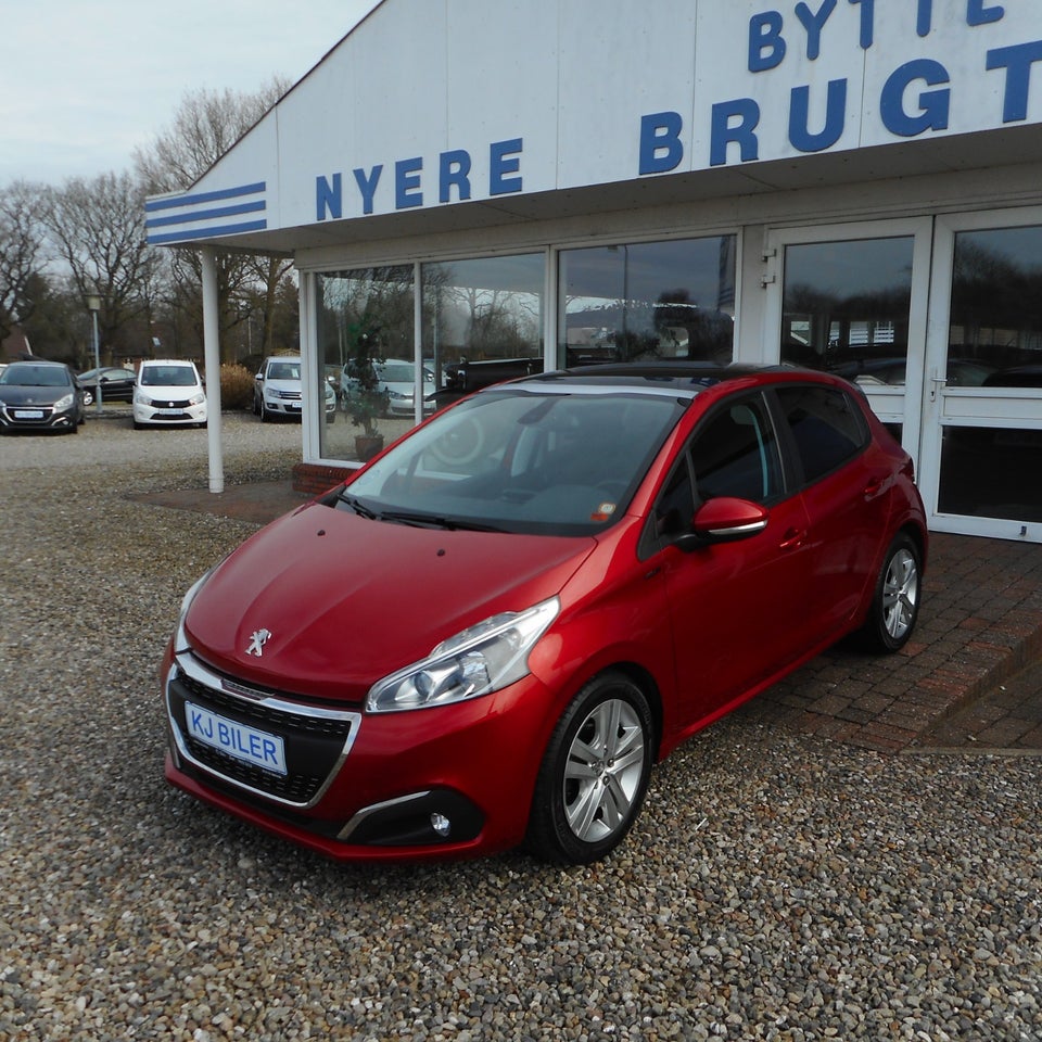 Peugeot 208 1,5 BlueHDi 100 Signature Sky 5d