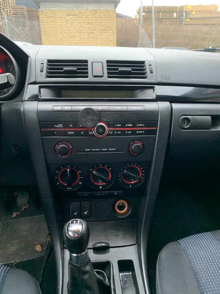 Mazda 3 1,6 Touring+ 5d