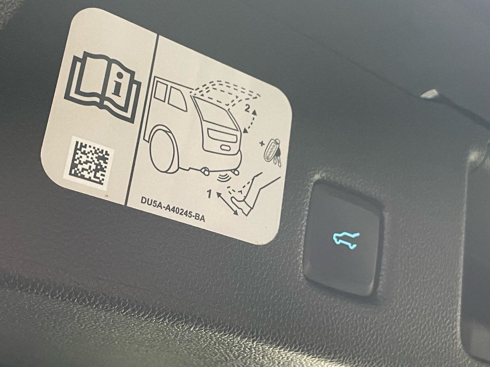 Ford Kuga 2,5 PHEV ST-Line X CVT 5d