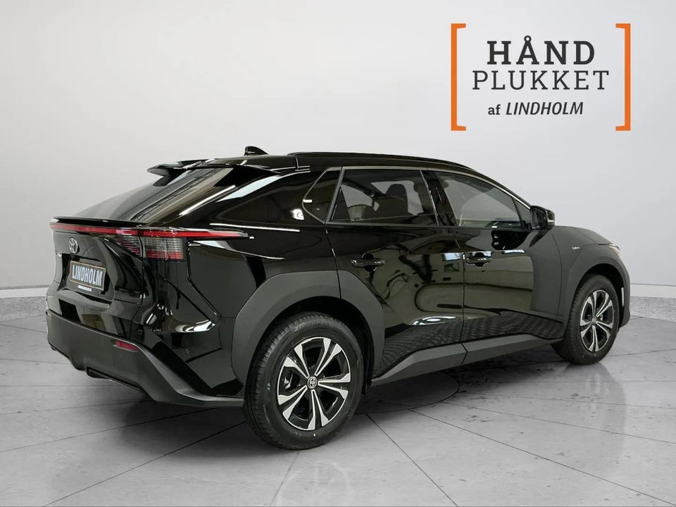 Toyota bZ4X Executive 5d