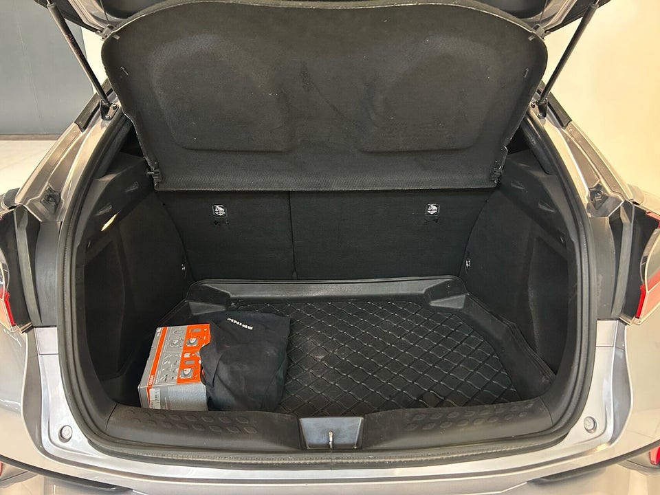 Toyota C-HR 1,8 Hybrid Selected CVT 5d