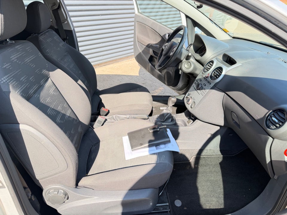 Opel Corsa 1,2 16V Cosmo 3d