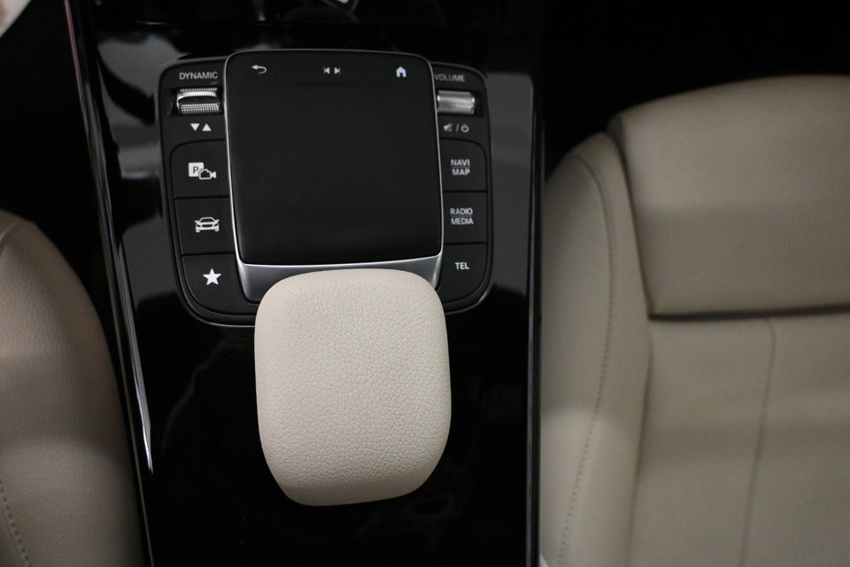 Mercedes A200 1,3 Progressive aut. 5d