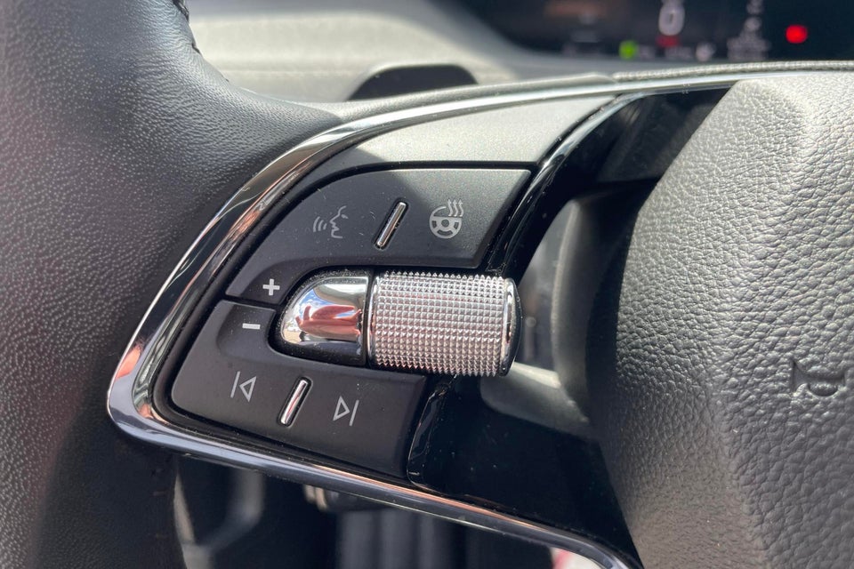 Skoda Enyaq 60 iV Loft 5d