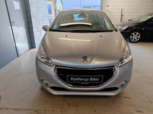 Peugeot 208, modelår 2015, 197,000 km