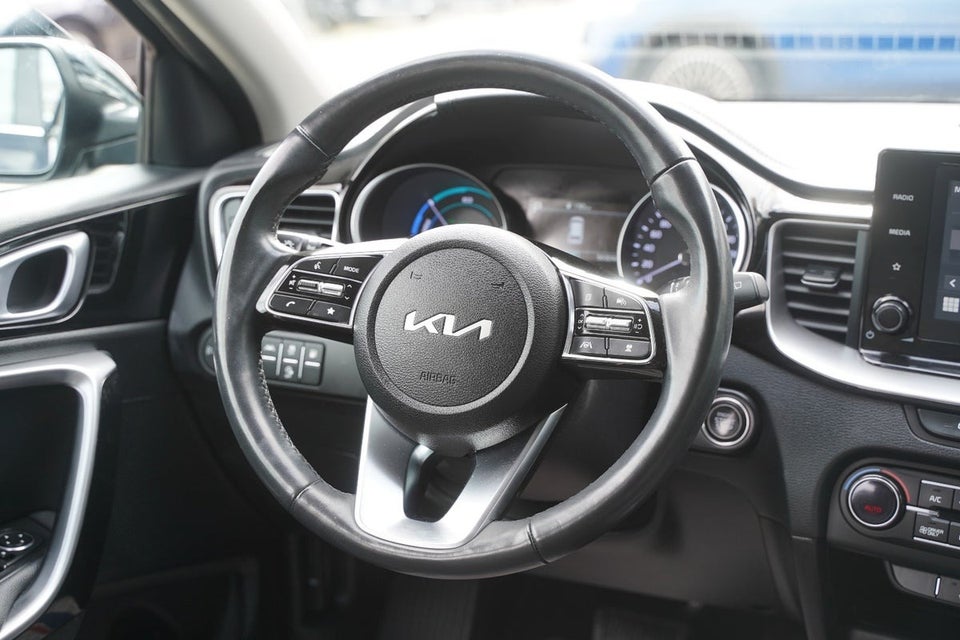 Kia Ceed 1,6 PHEV Prestige SW DCT 5d