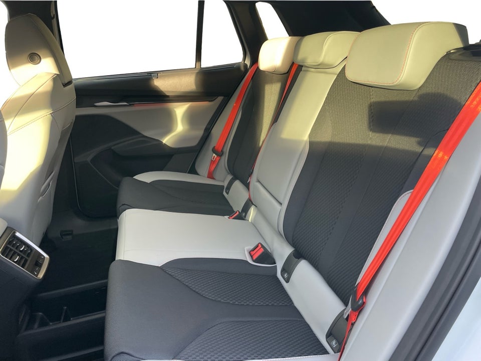 Skoda Elroq 85 iV First Edition 5d