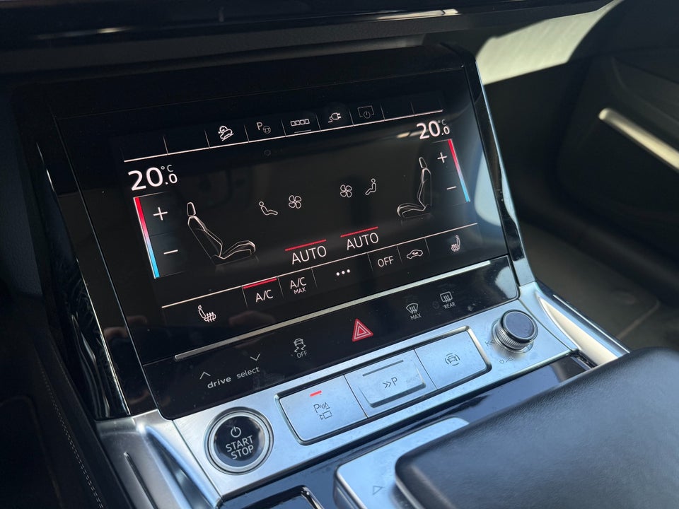 Audi Q8 e-tron 55 Prestige quattro 5d